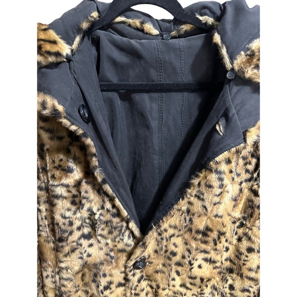 Donna Salyers Fabulous-Furs women’s large reverseable fur/black coat - Picture 8 of 9